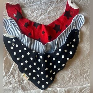 Set of 3 Soft and Stylish Funky Giraffe Brand Baby Bib/Scarf 🇬🇧🦒